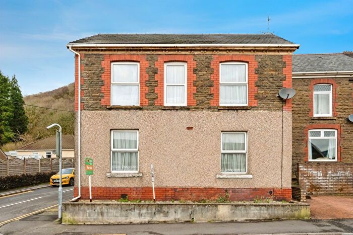 4 Bedroom Detached House For Sale In Davies Road, Pontardawe, Swansea, SA8