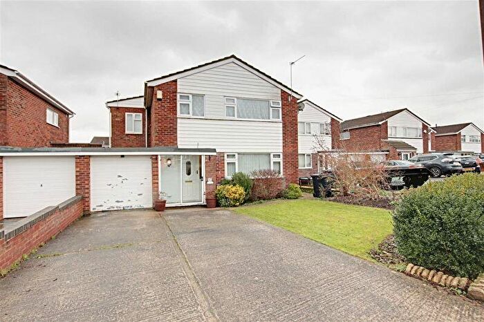 4 Bedroom Detached House To Rent In Paxcroft Way, Trowbridge, BA14