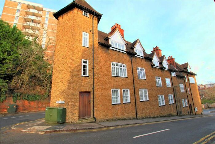 1 Bedroom Apartment To Rent In Portsmouth Road, Guildford, Surrey, GU2