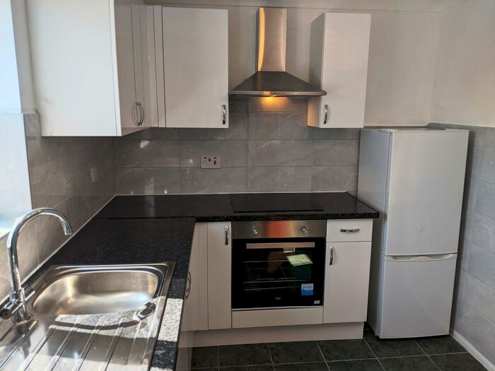 1 Bedroom Apartment To Rent In Greenslade Road Barking, IG11