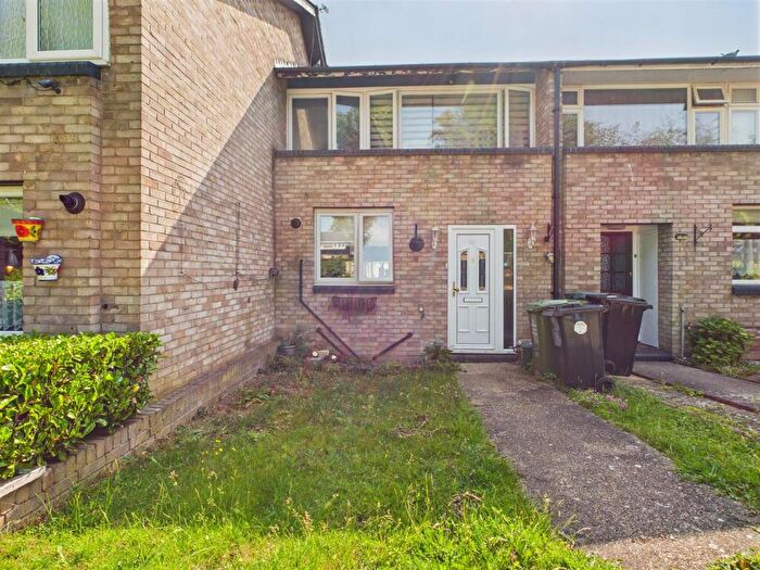 3 Bedroom Terraced House For Sale In Raphaels, Basildon, SS15