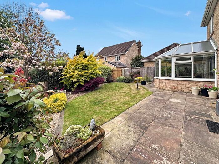 4 Bedroom Detached House For Sale In Ellar Gardens, Menston, LS29
