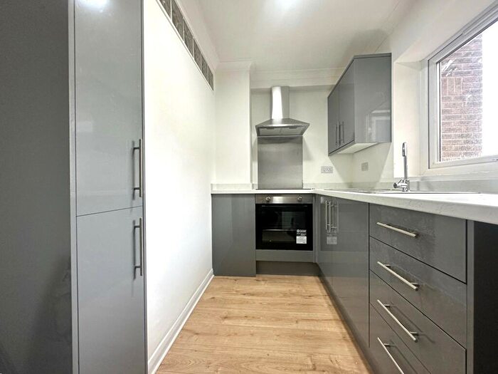 1 Bedroom Flat To Rent In Sandgate Esplanade, Sandgate, Folkestone, CT20