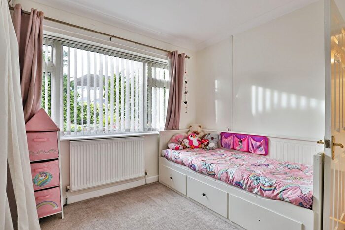 2 Bedroom Bungalow For Sale In Yarmouth Road, Poole, Dorset, BH12