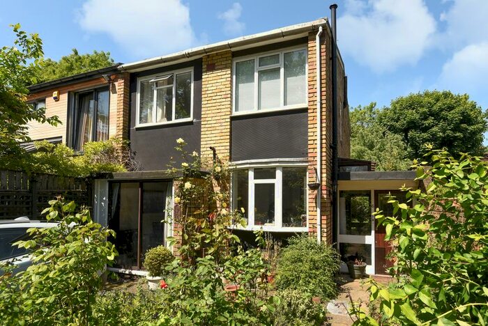 3 Bedroom Semi-Detached House To Rent In Rosse Mews, Kidbrooke Park Road, London, SE3