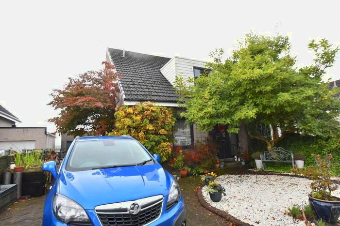 4 Bedroom Semi-Detached House For Sale In Valleybank, Banton, North Lanarkshire, G65