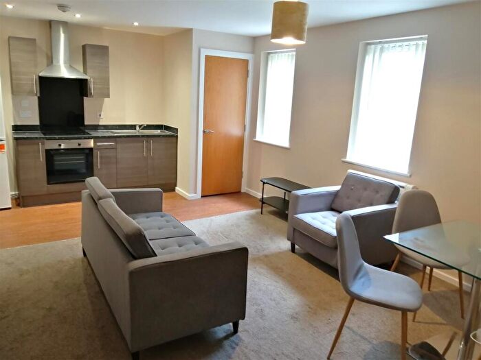 1 Bedroom Apartment To Rent In Park Rise, Trafford Plaza, M16