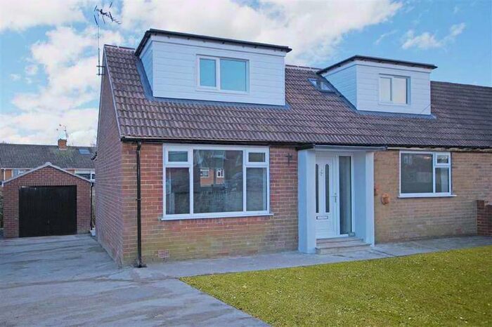 3 Bedroom Semi-Detached Bungalow To Rent In Poplar Grove, Harrogate, North Yorkshire, HG1