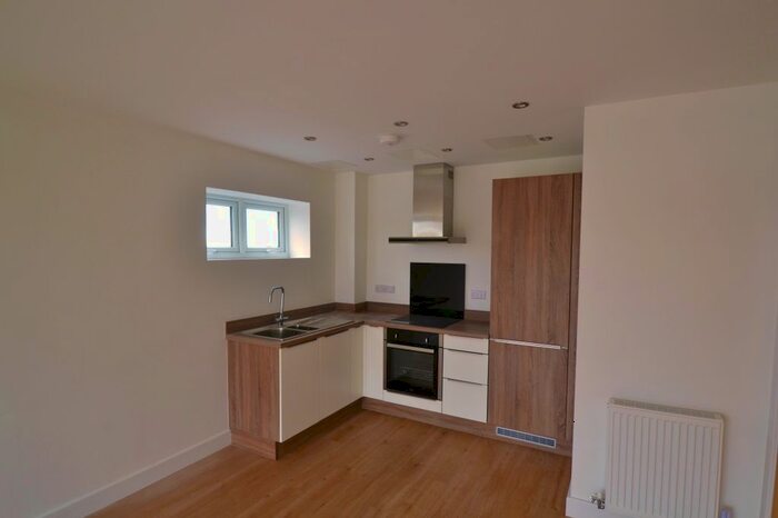 1 Bedroom Flat To Rent In White Rose Way, Doncaster, DN4