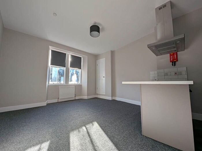 1 Bedroom Flat To Rent In Albion Terrace, Edinburgh, EH7
