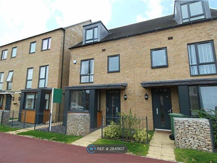 4 Bedroom Semi Detached House To Rent In Hayton Way, Milton Keynes, MK4