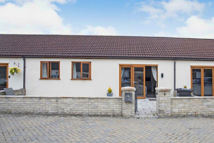 2 Bedroom Bungalow For Sale In The Lodges, Stratton-On-The-Fosse, Radstock, BA3