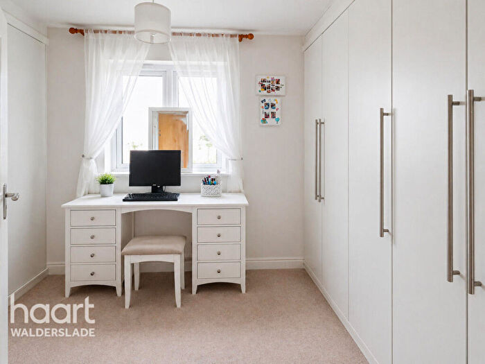 4 Bedroom End Of Terrace House For Sale In Ward View, Chatham, ME5