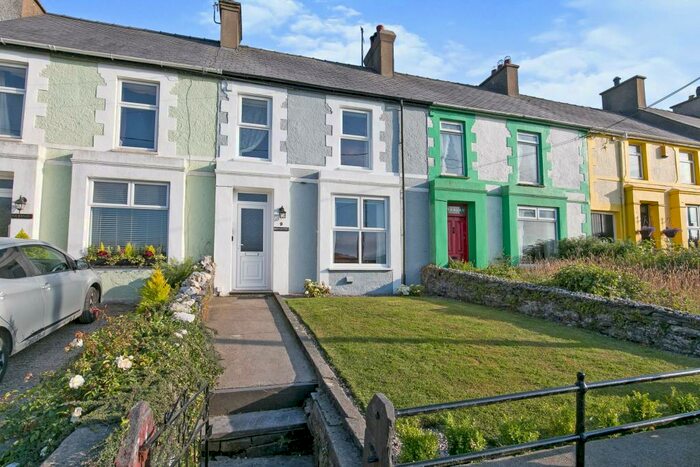3 Bedroom Terraced House For Sale In Llanllyfni, Caernarfon, Llanllyfni, LL54