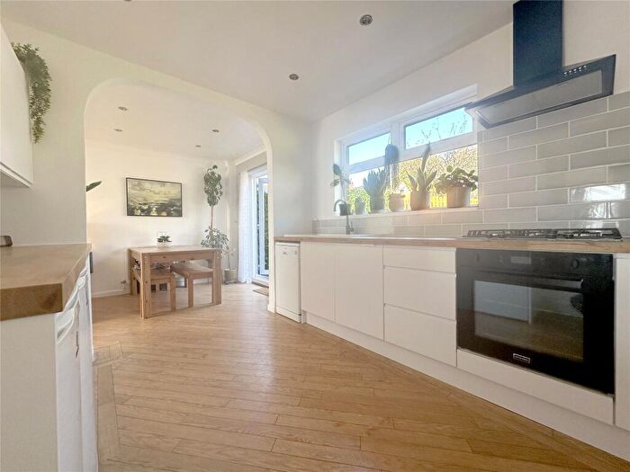 3 Bedroom Semi-Detached House To Rent In Exeter, Devon, EX1