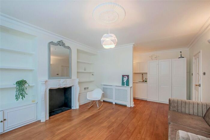 1 Bedroom Flat To Rent In Elsham Road, London, W14