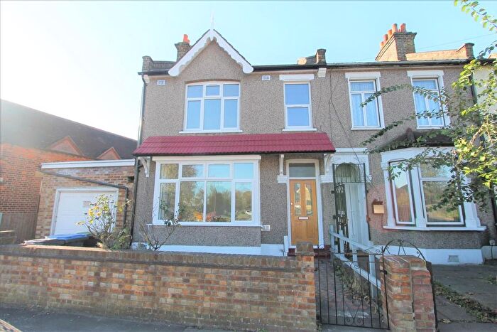 4 Bedroom Property To Rent In Bury Street, London, N9