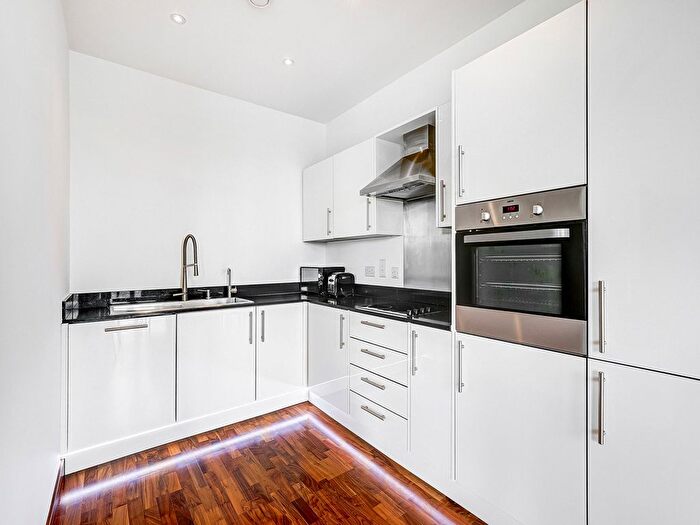 1 Bedroom Flat To Rent In Elliot Lodge, Cyrus Field Street, SE10