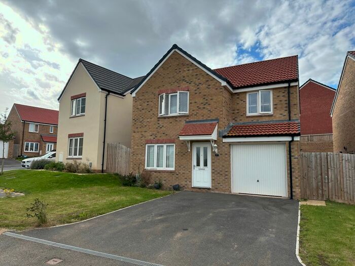 4 Bedroom Detached House To Rent In Wigeon Road, Bridgwater, TA6