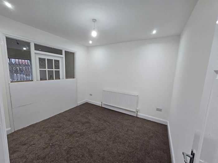 4 Bedroom Terraced House To Rent In St. Peters Road, Southall, UB1
