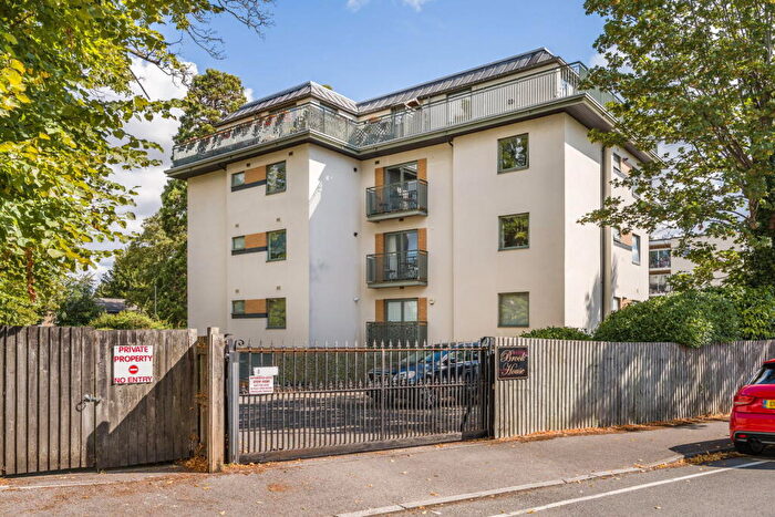 2 Bedroom Apartment For Sale In Brook House, Belworth Drive, Cheltenham, GL51