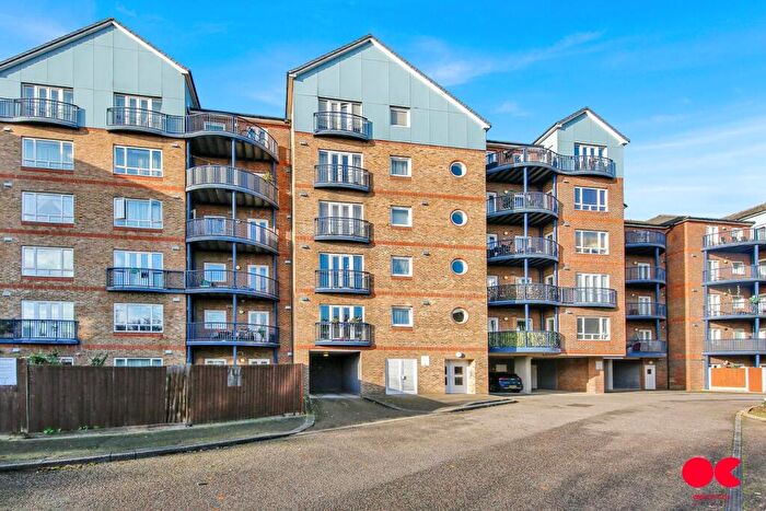 1 Bedroom Flat For Sale In Argent Street, Grays, RM17