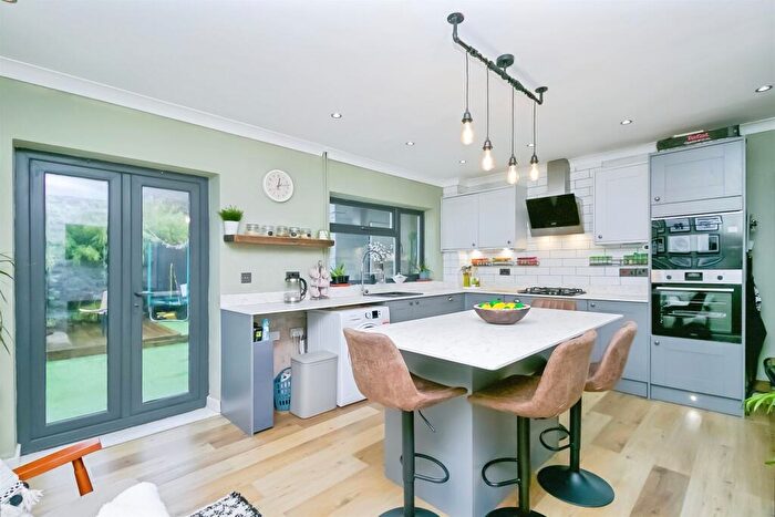 3 Bedroom End Of Terrace House For Sale In Ffordd Yr Eglwys, North Cornelly, Bridgend, CF33