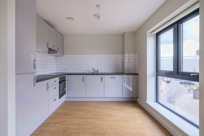 2 Bedroom Apartment To Rent In Market Street Newbury, RG14