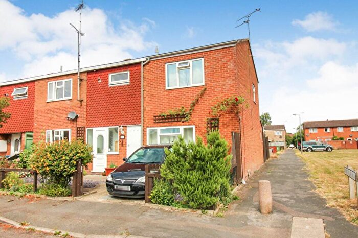 Maisonette To Rent In Churchmere Walk, Aylesbury, HP21