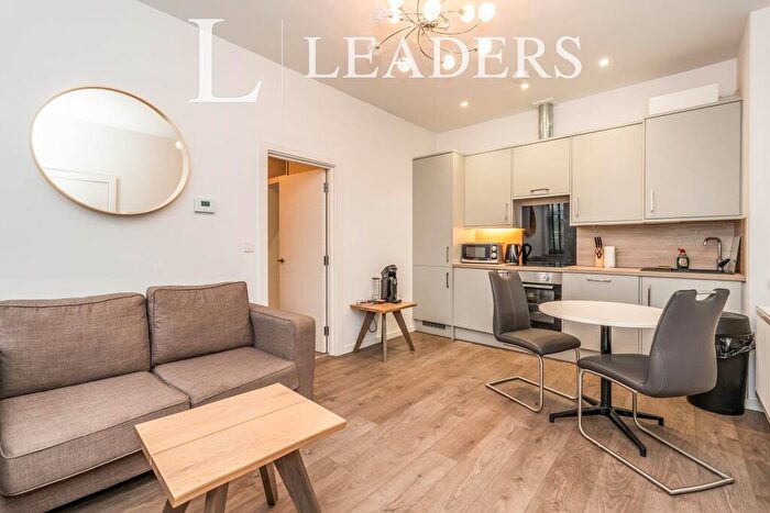 1 Bedroom Flat To Rent In Millbrook Road East, Southampton, SO15