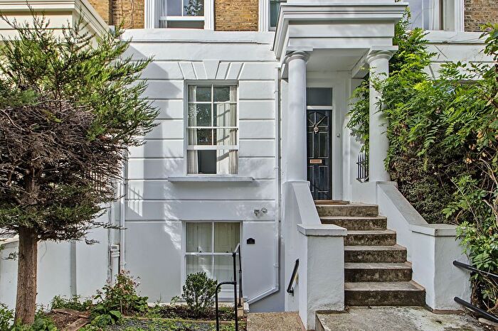 1 Bedroom Maisonette For Sale In Elmore Street, London, N1