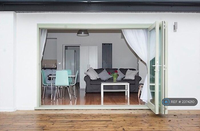 1 Bedroom Flat To Rent In Coleridge Road, Cambridge, CB1