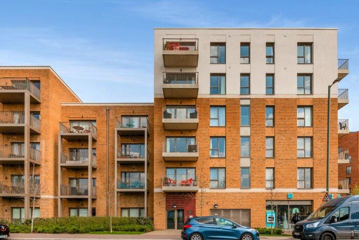 2 Bedroom Apartment To Rent In Foxglove Apartments, Mill Hill, London, NW7