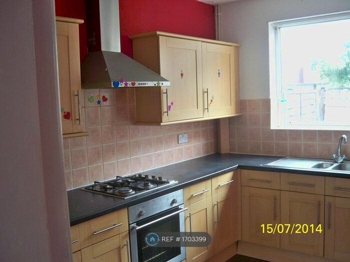 2 Bedroom Terraced House To Rent In Bamford Road, Wolverhampton, WV3