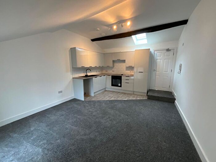 2 Bedroom Flat To Rent In Church Lane, Rochdale, OL16