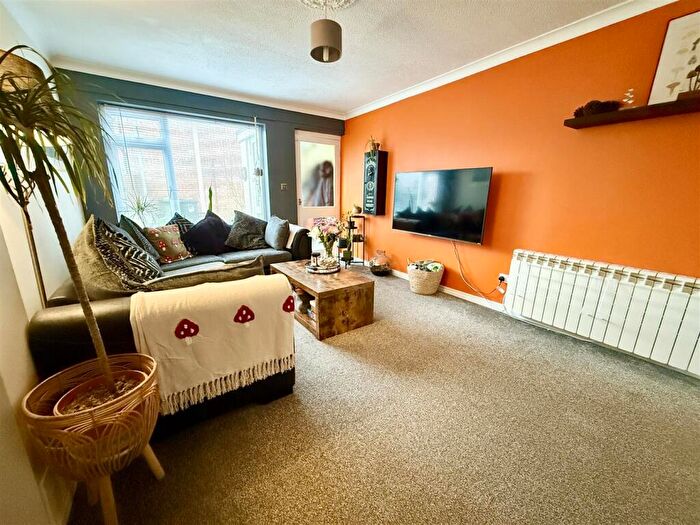 2 Bedroom Terraced House For Sale In Lyndford Road, Stalham, NR12