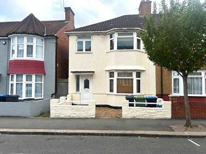 3 Bedroom Property To Rent In Fernbank Avenue, Wembley, HA0