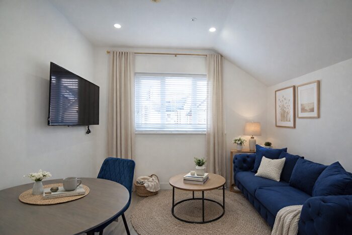 1 Bedroom Flat To Rent In North Road, Cardiff, CF10