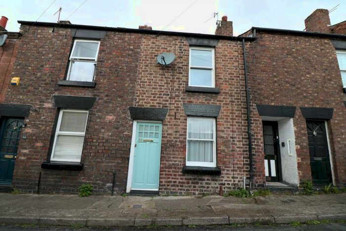 2 Bedroom Terraced House To Rent In Rose Street, Woolton, L25