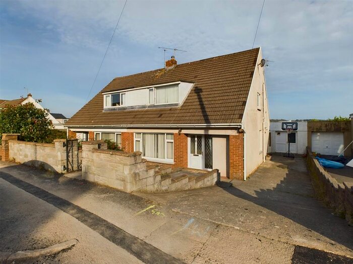 3 Bedroom Semi-Detached Bungalow To Rent In Chantal Avenue, Pen-Y-Fai, Bridgend, CF31