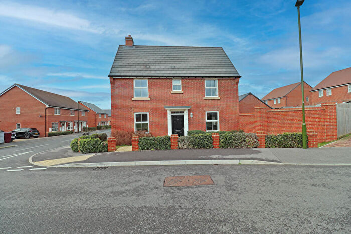 3 Bedroom Detached House For Sale In Clark Drive, Westhampnett, Chichester, PO18