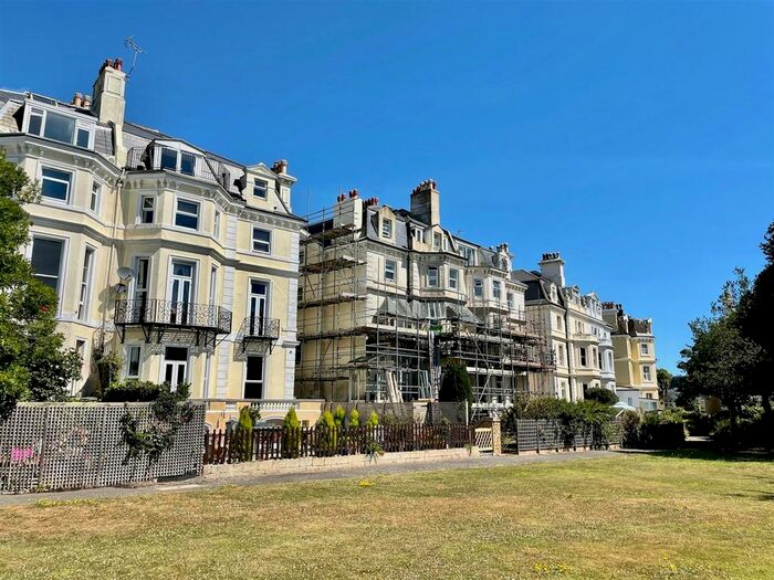 3 Bedroom Flat To Rent In Augusta Gardens, Folkestone, CT20