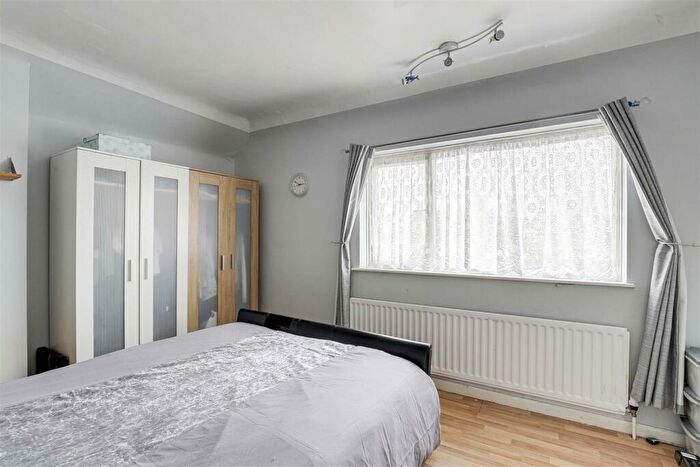 3 Bedroom Terraced House For Sale In Winsford Close, Nottingham, Nottinghamshire, NG8