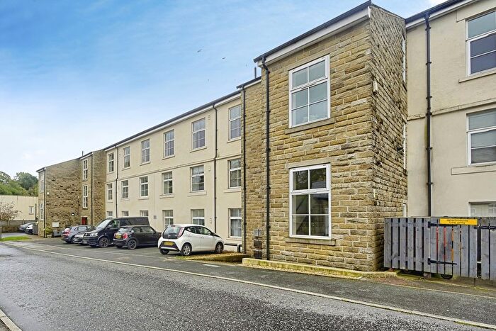 2 Bedroom Flat For Sale In Floats Mill, Trawden, Colne, Lancashire, BB8