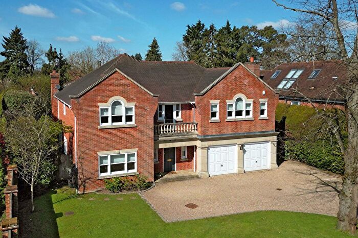 5 Bedroom Detached House For Sale In Burkes Road, Beaconsfield, Buckinghamshire, HP9