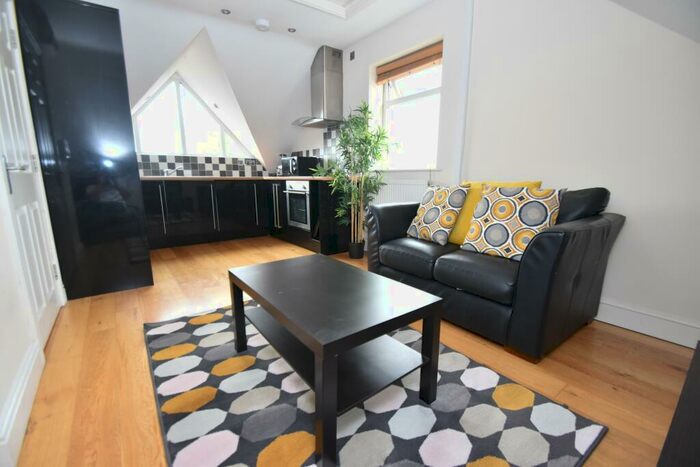 1 Bedroom Flat To Rent In Cathays Terrace, Cathays, Cardiff, CF24