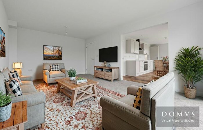 4 Bedroom House To Rent In Buckland Newton, Dorchester, DT2