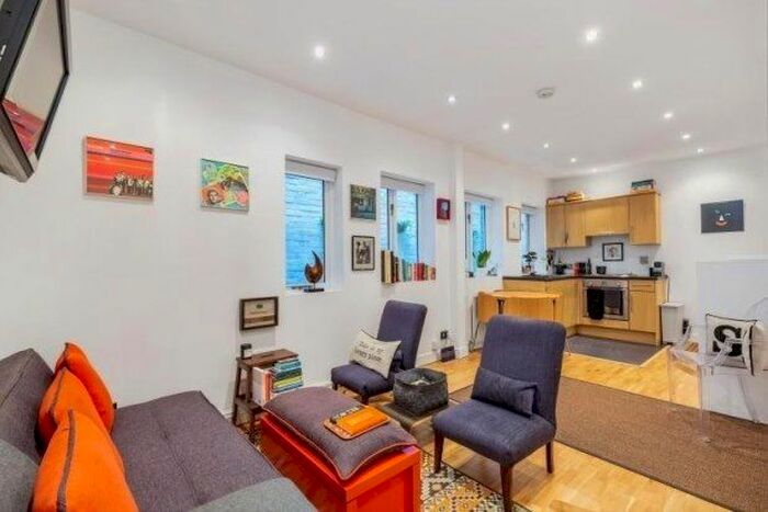 Studio To Rent In Bramham Gardens, London, SW5