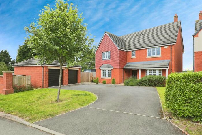 5 Bedroom Detached House For Sale In The Spinney, Hampton Lucy, Warwick, CV35