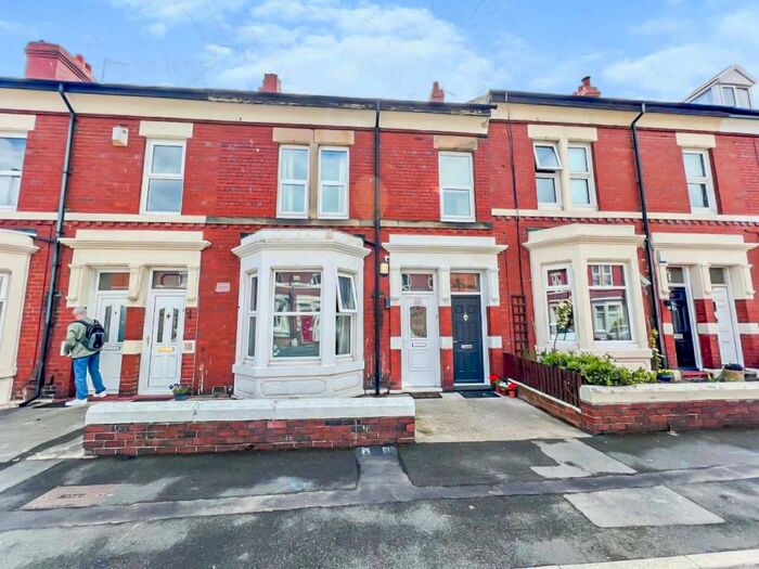 2 Bedroom Ground Flat To Rent In Kielder Terrace, North Shields, Tyne And Wear, NE30